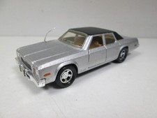 PLYMOUTH GRAN FURY Gris Silver
