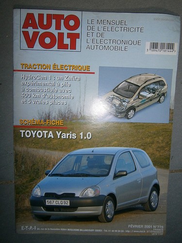 Toyota yaris essence - essence,