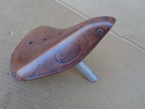 Ancienne selle vélo ville