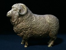 J1795 Statue Figurine Bélier