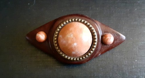 Broche cabochon marbre rose