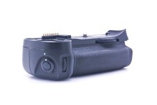 Nikon MB-D10 Battery Grip for Nikon D700 Camera Body