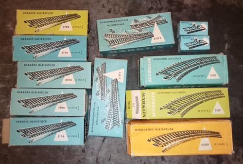 Lot 100 rails anciens - de,