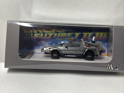 Model car lm - 🇨🇵,