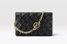 LOUIS VUITTON Sac pochette