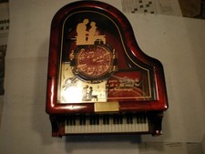 tré jolie boite a musique et