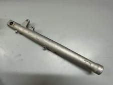 UN FOURREAU DE FOURCHE DROIT