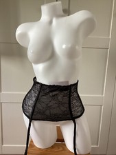 Serre taille porte-jarretelles