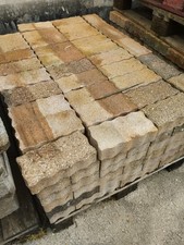 Cinq palettes  "pavés
