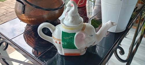 Petite théière forme - théière,