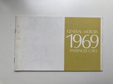 Vintage brochure sales catalogue de vente general motors 1969 Chevrolet Pontiac