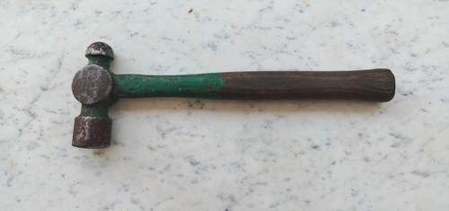 Outil ancien marteau - ancien,