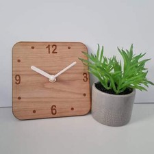 Carré Horloge - en Bois