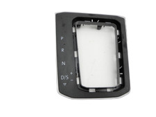 Enjoliveur pour coffret de