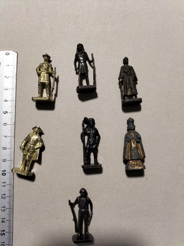 Lot figurines metal kinder - lot, de