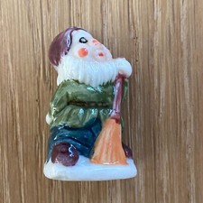 Bean ❤️ Galette des Rois - GARDEN DWARF with Broom - Broad Bean