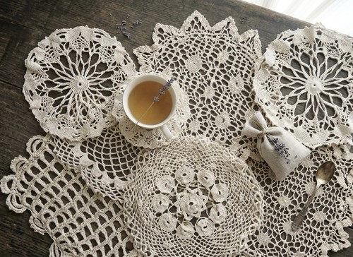 Lot napperons vintage fait - lot,