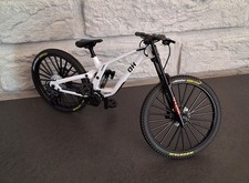 Vélo VTT Miniature Échelle