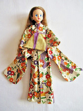 ANCIENNE POUPEE TAKARA en