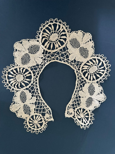 Grand col ancien - , dentelle