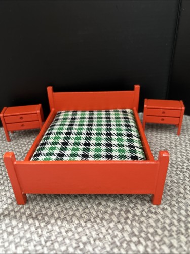 Vintage dolls house furniture - dolls,