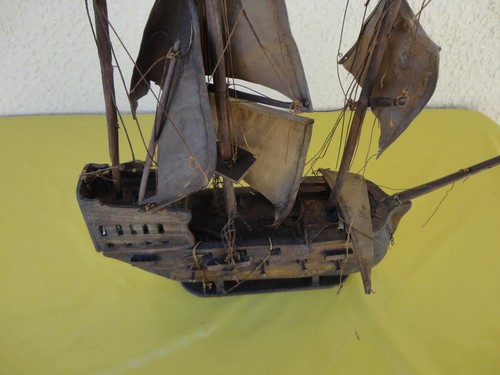 Bateau bois avec support - bateau,