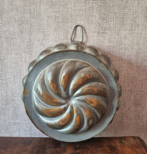 Ancien moule gâteau fer - ancien,