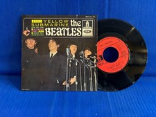 THE BEATLES YELLOW SUBMARINE