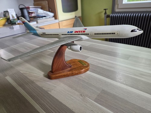 Tres rare maquette bois - maquette,