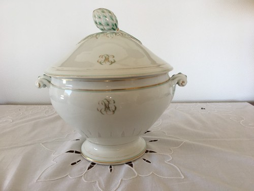 Belle soupiere ancienne - ancienne, en