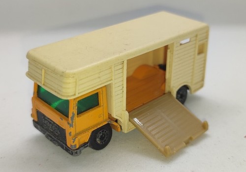 Lesney matchbox horses box - lesney,