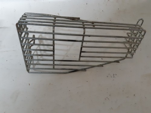 Grille échappement de - d,