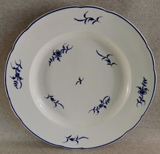 MAGNIFIQUE PLAT EN PORCELAINE