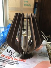 LAMPE DE TABLE DESIGN GRAPHIQUE SCANDINAVE LAMELLES DESIGN PIED INOX