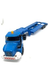 Tracteur Berliet avec remorque