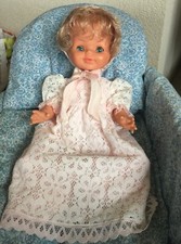 poupée poupon Bella Benjamin