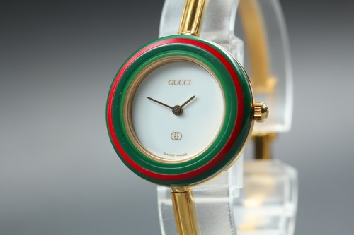Presque comme neuve montre - [presque,