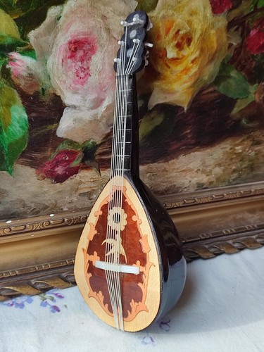 Ancienne boîte musique - boÎte,
