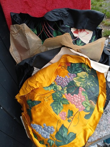 Peinture sur soie broderie - sur,