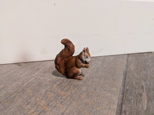 Schleich red squirrel nut - schleich,