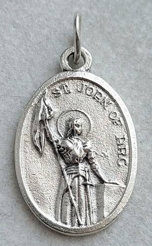 Médaille religieuse ovale