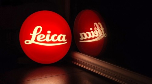 Leica enseigne point lumineux - enseigne,