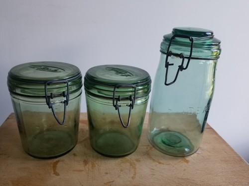 Lot 3 anciens bocaux pour - ,