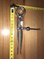 (n°299  OLD TOOL compass 