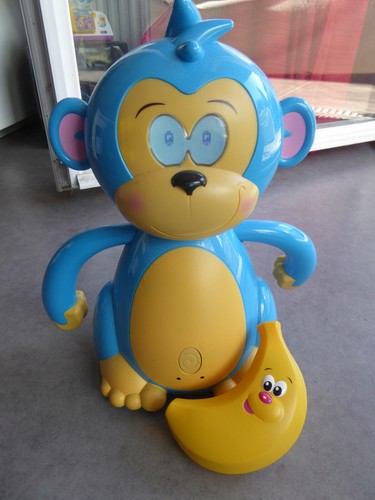 Maloo singe joue - joue, cache