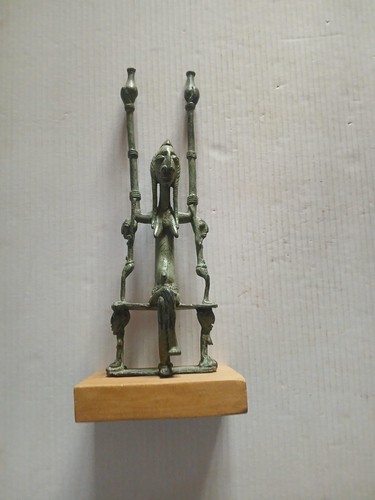 Statuette femme assise - statuette, en
