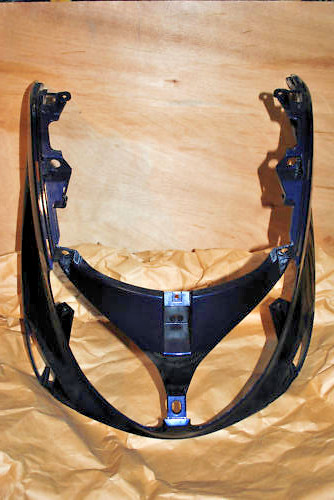 Carenage tete fourche - tete, de