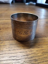 Rond De Serviette En Argent