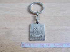 CITROËN CHAMP DE MARS METAL KEYCHAIN - PARIS