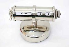 Classic Desktop Perpetual Calendar with Rustic Appeal – Perfect for Office Décor